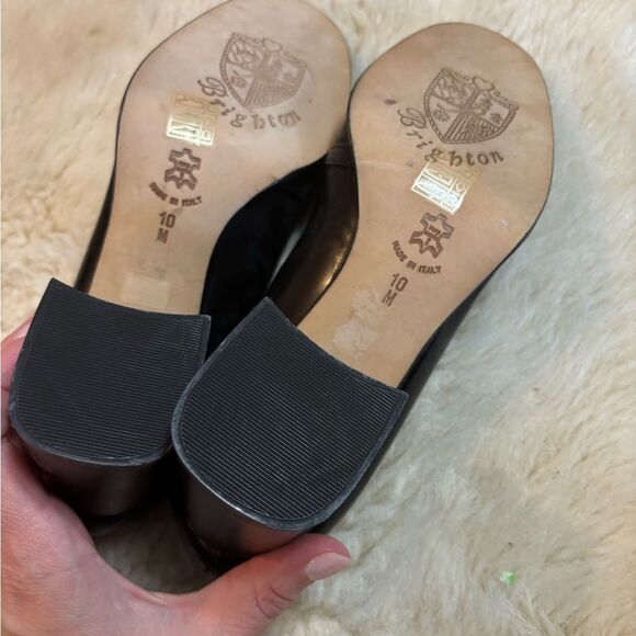 Brighton Women's Black and Brown Leather Loafers size 10 - Picture 3 of 8